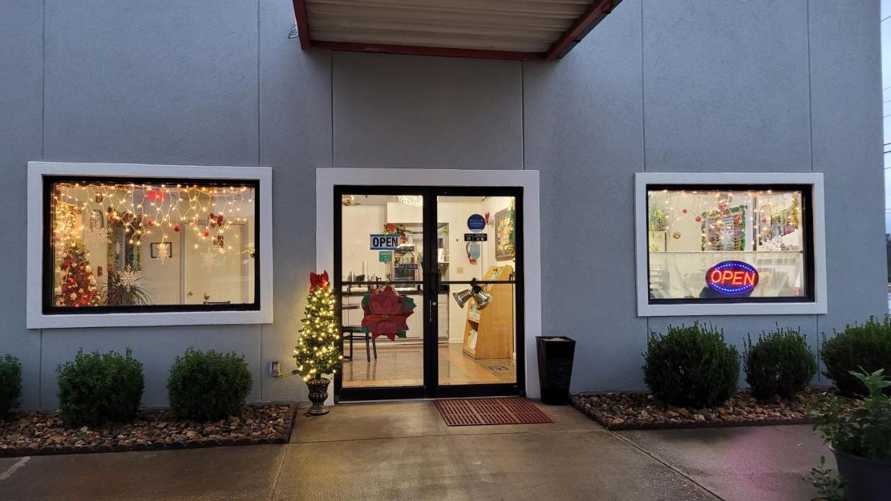Super 8 By Wyndham Arkadelphia Caddo Valley Area Esterno foto