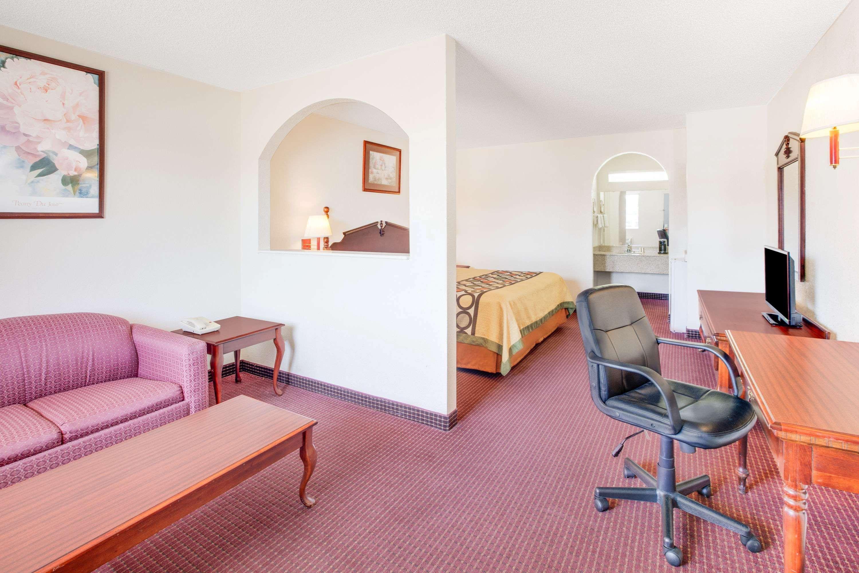 Super 8 By Wyndham Arkadelphia Caddo Valley Area Esterno foto