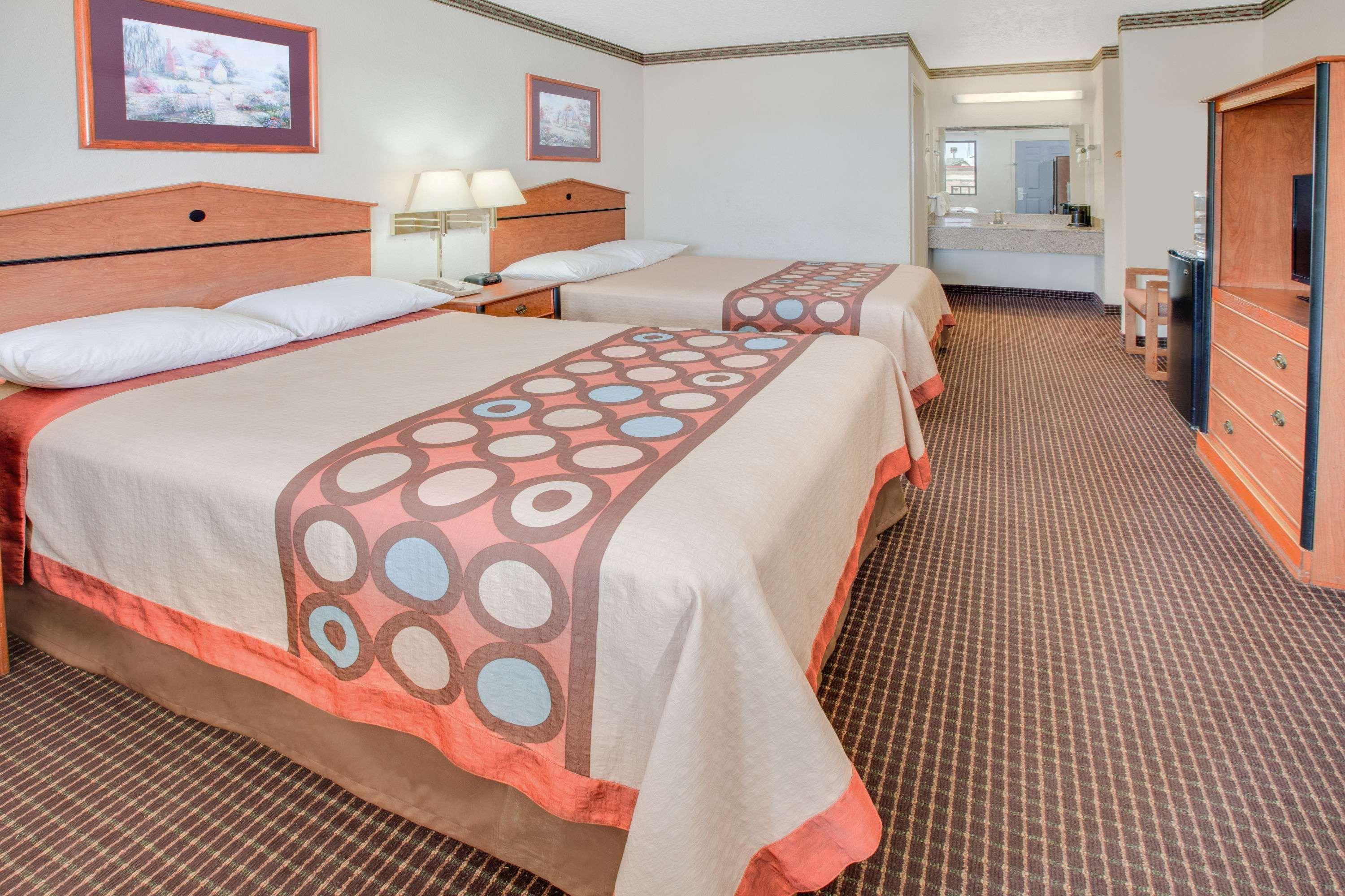 Super 8 By Wyndham Arkadelphia Caddo Valley Area Esterno foto