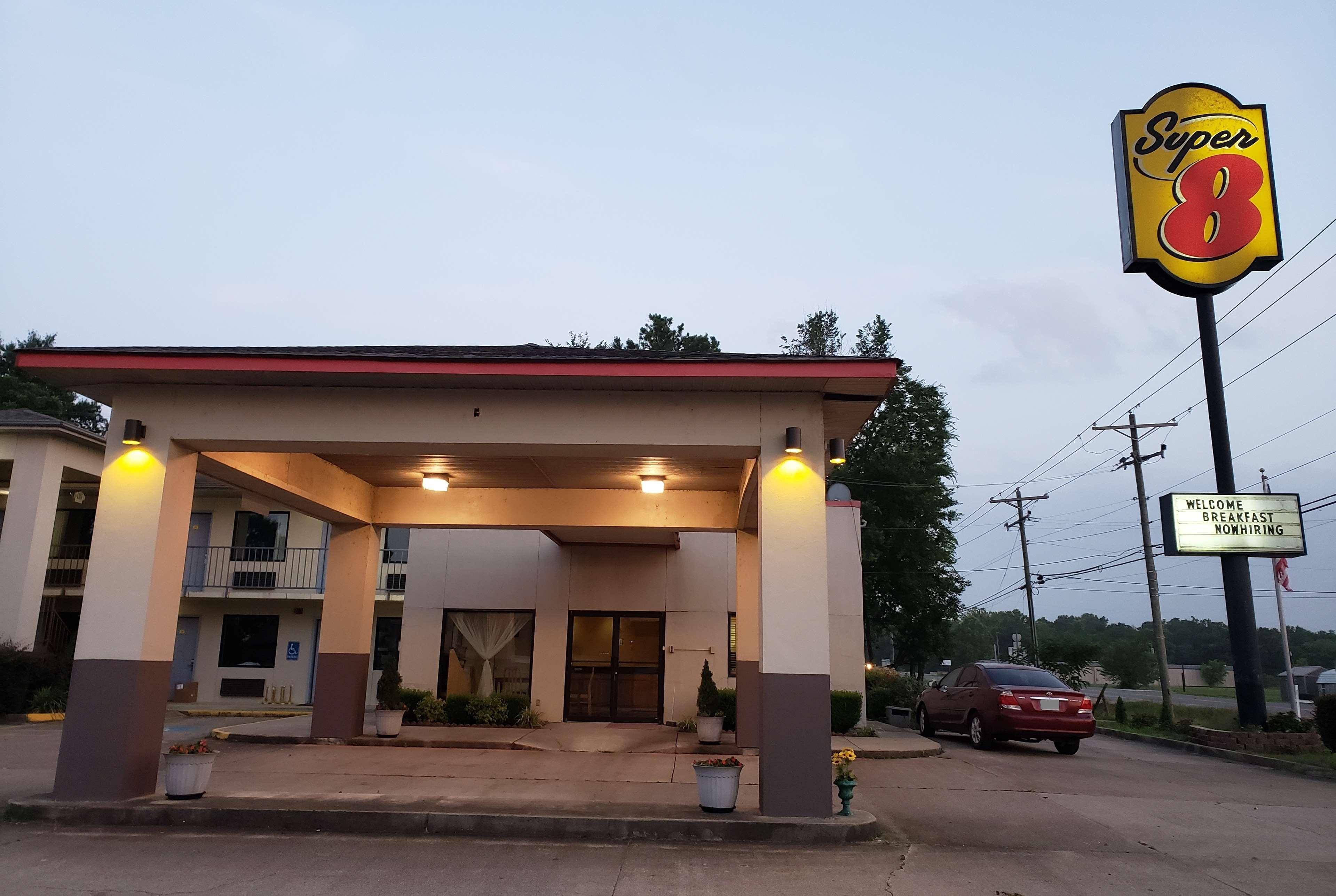 Super 8 By Wyndham Arkadelphia Caddo Valley Area Esterno foto